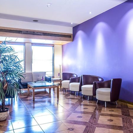 The Royal Orchid Hotel, Chembur Мумбай Екстериор снимка